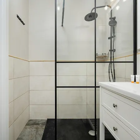 Miedziana Stylish & Cosy With Balcony By Renters 아파트 브로츠와프
