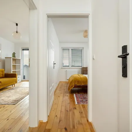 Apartment Miedziana Stylish & Cosy With Balcony By Renters Wroclaw